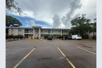 900 70th Street N #102, Saint Petersburg, FL 33710 - Photo 2
