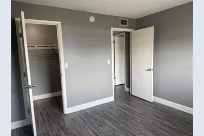 900 70th Street N #102, Saint Petersburg, FL 33710 - Photo 10