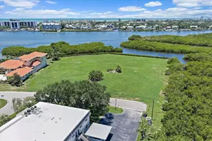 Tidewood Ave, Sarasota, FL 34231 - Photo 1