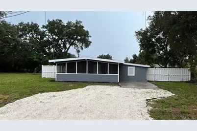 1411 24th Avenue E, Bradenton, FL 34208 - Photo 1