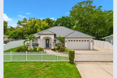 5022 20th Street Court E, Bradenton, FL 34203 - Photo 1