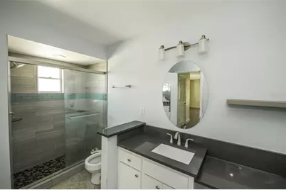 1625 Bay Hill Circle, Sarasota, FL 34232 - Photo 24