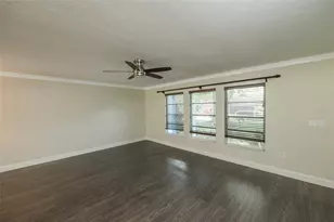 1625 Bay Hill Cir, Sarasota, FL 34232 - Photo 20