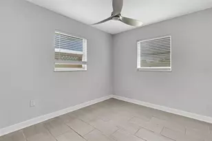 2522 Stratford Dr, Sarasota, FL 34232 - Photo 24