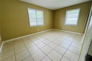 2976 Poplar St, Sarasota, FL 34237 - Photo 6