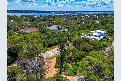 7233 Pine Needle Road, Sarasota, FL 34242 - Photo 12