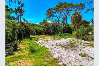 7233 Pine Needle Road, Sarasota, FL 34242 - Photo 10