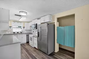 524 Spring Ave, Anna Maria, FL 34216 - Photo 18