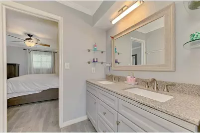 4240 Shamrock Drive, Venice, FL 34293 - Photo 34
