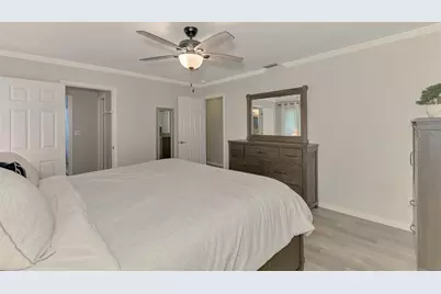 4240 Shamrock Drive, Venice, FL 34293 - Photo 32