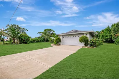 4240 Shamrock Drive, Venice, FL 34293 - Photo 4
