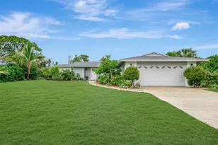 4240 Shamrock Dr, Venice, FL 34293 - Photo 2