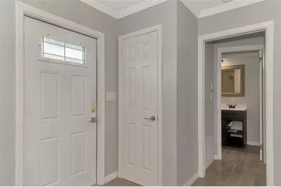 4240 Shamrock Drive, Venice, FL 34293 - Photo 6