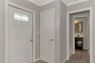 4240 Shamrock Dr, Venice, FL 34293 - Photo 6
