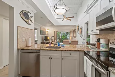 5310 Gulf Of Mexico Drive #16, Longboat Key, FL 34228 - Photo 6