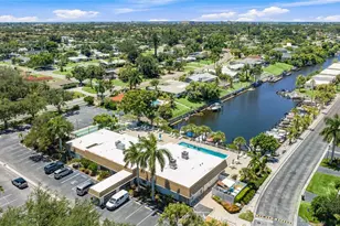 2327 Waterbluff Pl, Sarasota, FL 34231 - Photo 34
