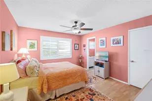 2327 Waterbluff Pl, Sarasota, FL 34231 - Photo 18