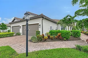 6066 Mesa Gln, Bradenton, FL 34203 - Photo 1