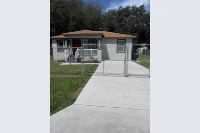 21015 Market Street, Dade City, FL 33523 - Photo 1