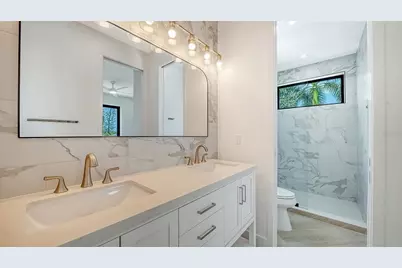 2908 Avenue B, Bradenton Beach, FL 34217 - Photo 22