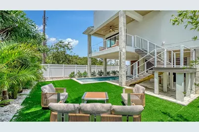 2908 Avenue B, Bradenton Beach, FL 34217 - Photo 38