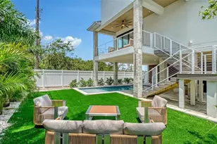 2908 Avenue B, Bradenton Beach, FL 34217 - Photo 38