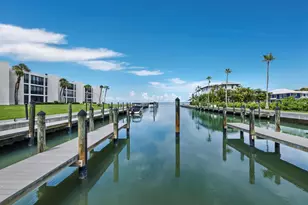 448 Gulf of Mexico Dr, Longboat Key, FL 34228 - Photo 38