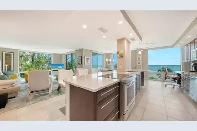2425 Gulf Of Mexico Drive #3A, Longboat Key, FL 34228 - Photo 14