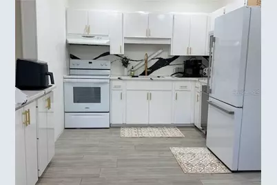 2440 Hillview Street, Sarasota, FL 34239 - Photo 2