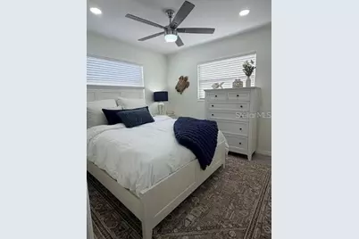 2440 Hillview Street, Sarasota, FL 34239 - Photo 8