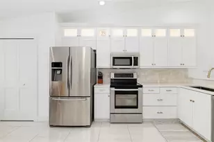 5220 Hyland Hills Ave, Sarasota, FL 34241 - Photo 14
