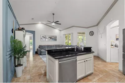 3333 Yonge Avenue #13, Sarasota, FL 34235 - Photo 6
