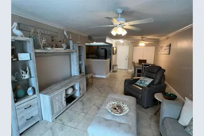 2700 Coconut Bay Ln Lane #4111, Sarasota, FL 34237 - Photo 4