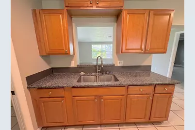 3883 Hawkeye Circle, Sarasota, FL 34232 - Photo 6