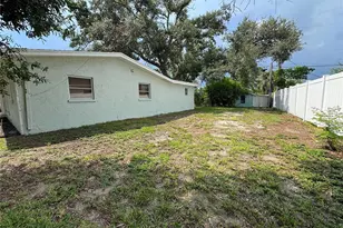 3883 Hawkeye Cir, Sarasota, FL 34232 - Photo 22