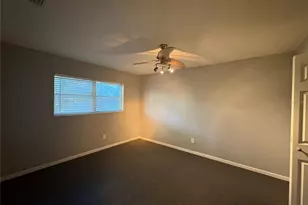 3925 Allan Pl, Sarasota, FL 34241 - Photo 10