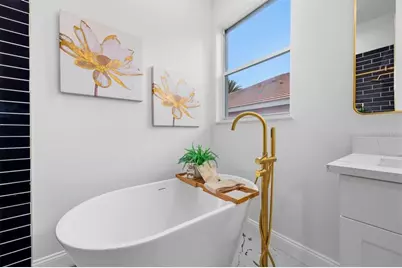 6011 Chaparral Avenue, Sarasota, FL 34243 - Photo 20