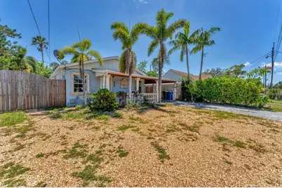 513 25th Avenue W, Bradenton, FL 34205 - Photo 2