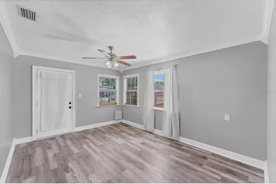 513 25th Avenue W, Bradenton, FL 34205 - Photo 8
