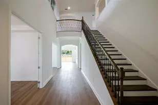 4789 Vasca Dr, Sarasota, FL 34240 - Photo 6