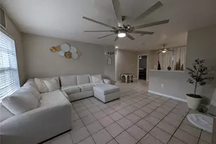 2828 Nassau St, Sarasota, FL 34231 - Photo 2