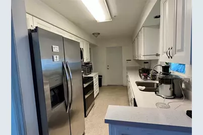 3246 Eagle Street, Sarasota, FL 34235 - Photo 12