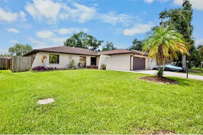 6816 Mauna Loa Boulevard, Sarasota, FL 34241 - Photo 2