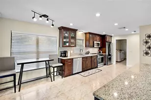 6816 Mauna Loa Blvd, Sarasota, FL 34241 - Photo 10
