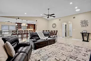6816 Mauna Loa Blvd, Sarasota, FL 34241 - Photo 6