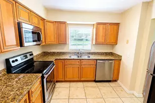 2405 Aspinwall St, Sarasota, FL 34237 - Photo 4