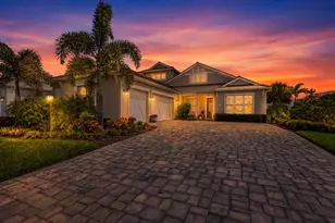 7919 Waterbend Trl, Sarasota, FL 34240 - Photo 4
