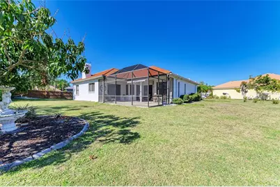 7102 42nd Court E, Sarasota, FL 34243 - Photo 52