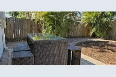 3530 Schwalbe Drive, Sarasota, FL 34235 - Photo 20