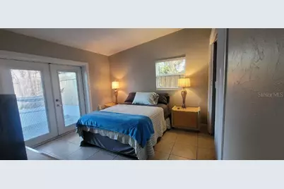 3530 Schwalbe Drive, Sarasota, FL 34235 - Photo 18
